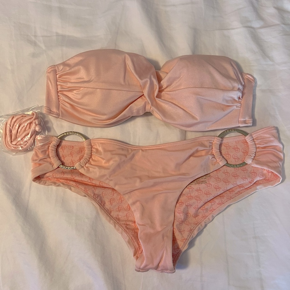 Victoria’s Secret Bikini Set